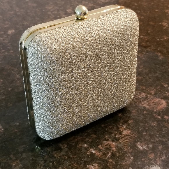 NEW Clutch Purse - Picture 5 of 13
